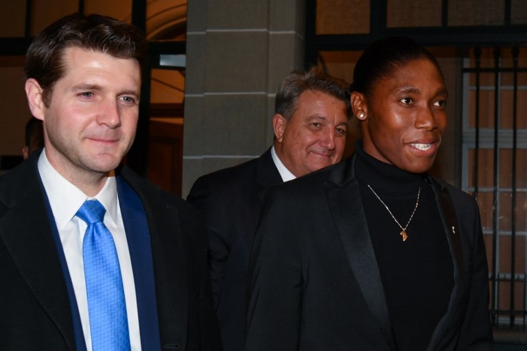  South Africa's 800 meters Olympic champion Caster Semenya (R) and her lawyer Gregory Nott (C) leave a landmark hearing at the Court of Arbitration for Sport (CAS), in Lausanne, on February 18, 2019. Semenya will challenge a proposed rule by IAAF aiming to restrict testosterone levels in female runners.PHOTO/AFP
