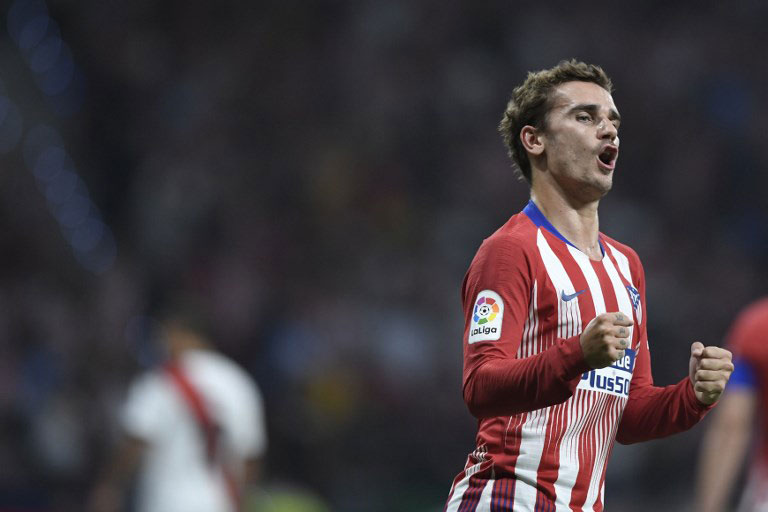 Atletico Madrid's French forward Antoine Griezmann celebrates a goal during the Spanish league football match between Club Atletico de Madrid and Rayo Vallecano at the Wanda Metropolitano stadium in Madrid on August 25, 2018. GABRIEL BOUYS / AFP