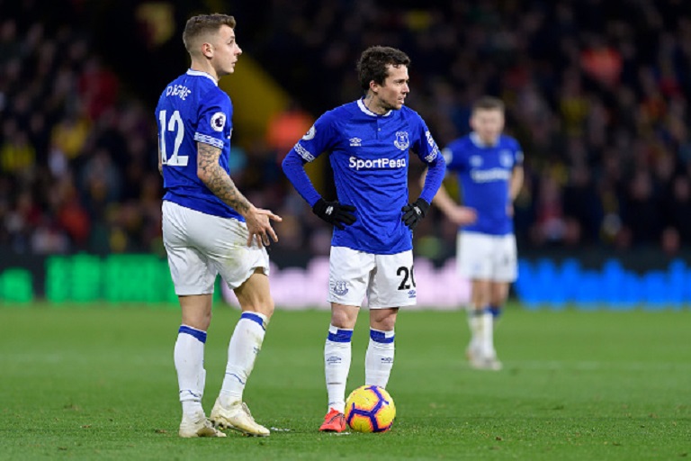Bernard and Lucas Digne (L) of Everton look on during the Premier League match between Watford and Everton at Vicarage Road on February 9, 2019 in Watford, England. PHOTO/GettyImages