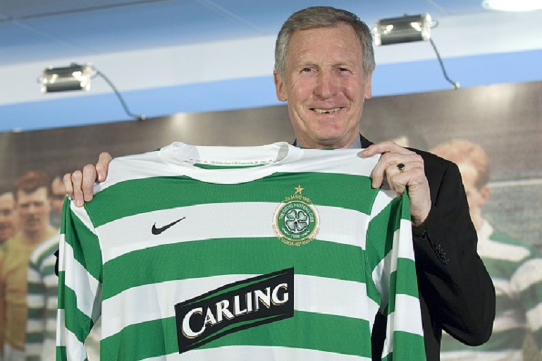 Billy McNeill, Lisbon Lion and Celtic captain of the first British team to win the European Cup in 1967, poses at the new Celtic/Nike kit launch on April 27, 2007 at Celtic Park, Glasgow. PHOTO/GETTY IMAGES