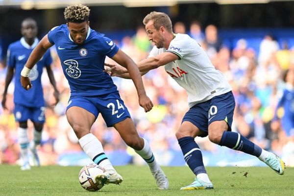 Chelsea's English defender Reece James (L) vies with Tottenham Hotspur's English striker Harry Kane (R) during the English Premier League football match between Chelsea and Tottenham Hotspur at Stamford Bridge in London on August 14, 2022. PHOTO | AFP