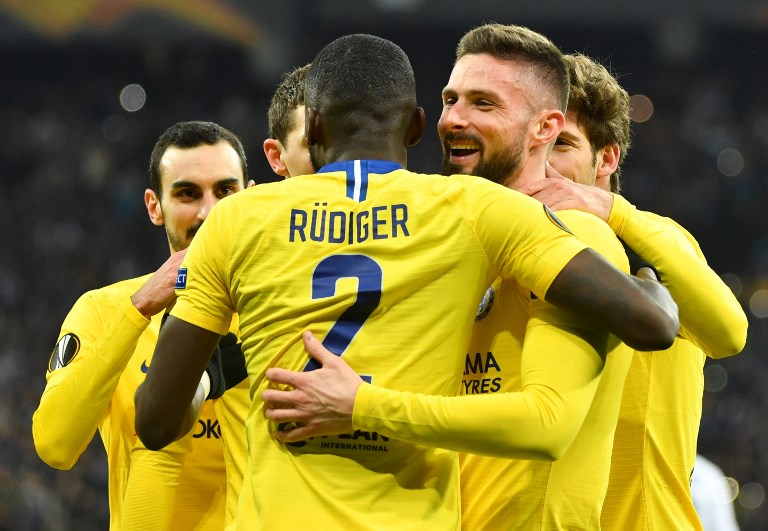 Chelsea's German defender Antonio Ruediger (C) and Chelsea's French forward Olivier Giroud (2nd R) celebrate with teammates after scoring a goal during the UEFA Europa League round of 16, second leg football match between FC Dynamo Kyiv and Chelsea FC at NSK Olimpiyskyi stadium in Kiev on March 14, 2019. PHOTO/AFP