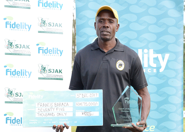 Chemelil Sugar tactician, Francis Baraza with his Coach of the Month Award on December 5, 2017.PHOTO/SPN