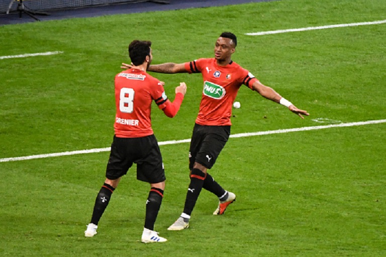 Edson Sitoe celebrates his goal with Clement Grenier of Rennes during the French national cup final match between Rennes and Paris Saint Germain at Stade de France on April 27, 2019 in Paris, France.PHOTO/GETTY IMAGES