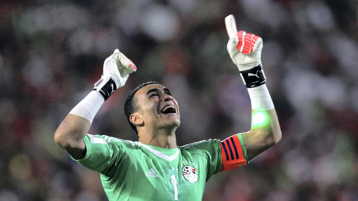 Egypt keeper Essam El Hadary who has retired from international duty at the age of 45 years. PHOTO/File