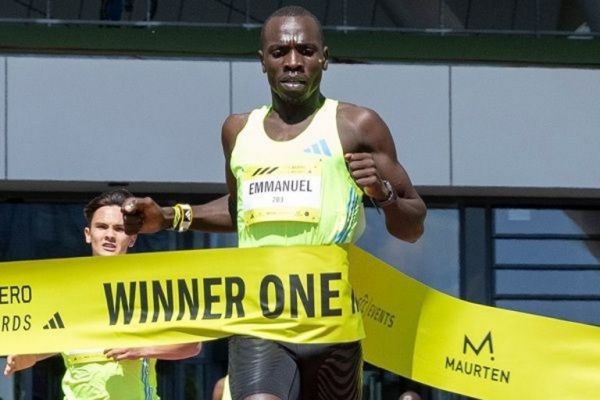 Emmanuel Wanyonyi crossing the finishing line at the adizero road to records event in Herzogenaurach, Germany, on Saturday 27th April 2024. PHOTO/World Athletics