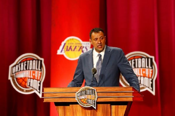 Enshrinee Vlade Divac gives his enshrinement speech during the 2019 Basketball Hall of Fame Enshrinement Ceremony at Symphony Hall on September 06, 2019 in Springfield, Massachusetts. PHOTO/ GETTY IMAGES