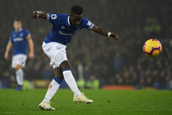 Everton's Senegalese midfielder Idrissa Gueye shoots but fails to score during the English Premier League football match between Everton and Newcastle United at Goodison Park in Liverpool, north west England on December 5, 2018. PHOTO | AFP
