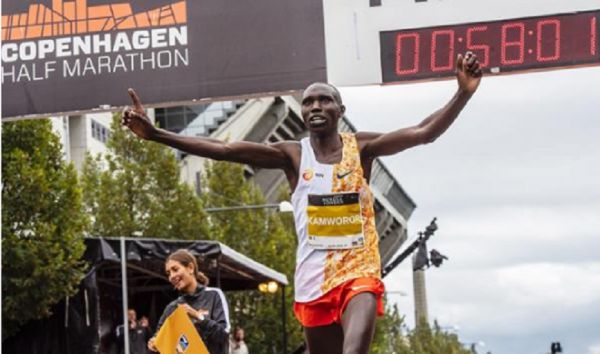 Geoffrey Kamworor breaks world half marathon record in Copenhagen, Denmark on Sunday, September 15, 2019. PHOTO | IAAF