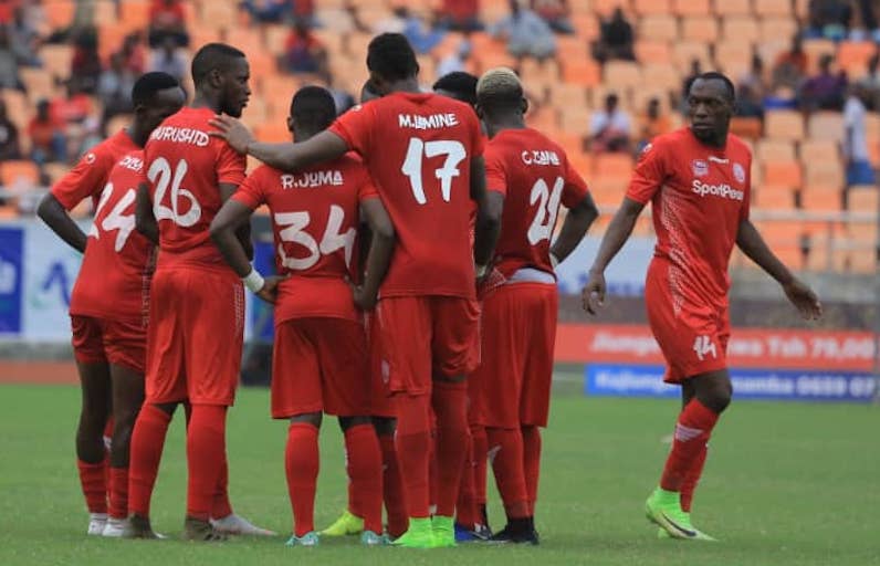 GOOD JOB GUYS: Meddie Kagere (right) looks on as his Simba SC teammates celebrate scoring against AFC Leopards SC in the fourth and last quarterfinal of the 2019 SportPesa Cup at the Main National Stadium in Dar-es-Salaam, Tanzania on January 23, 2019. PHOTO/AFP