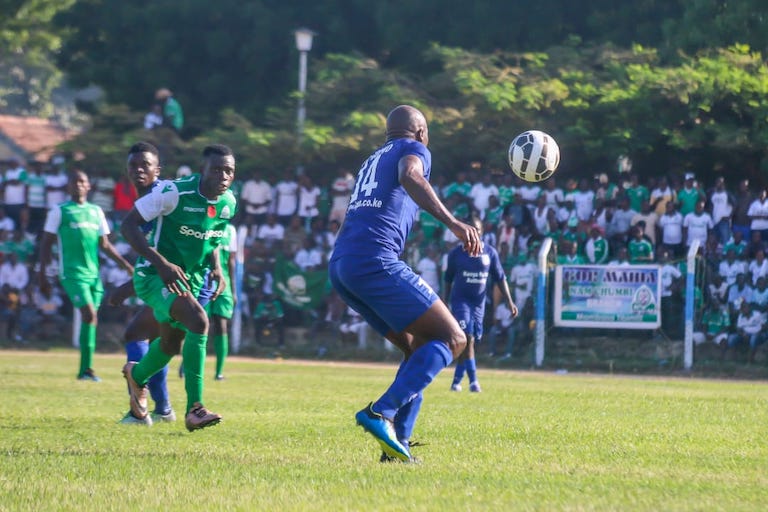 Gor Mahia FC captain Harun Shakava (left) heads the ball in their SPL clash against Bandari FC at the Mbaraki Sports Complex on Saturday, December 8, 2018. PHOTO/SPN