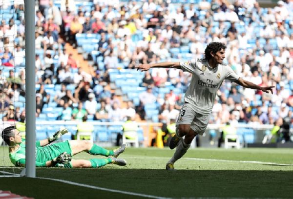 Jesus Vallejo of Real Madrid celebrates as scores his team's second goal during the La Liga match between Real Madrid CF and Villarreal CF at Estadio Santiago Bernabeu on May 05, 2019 in Madrid, Spain.PHOTO/ GETTY IMAGES