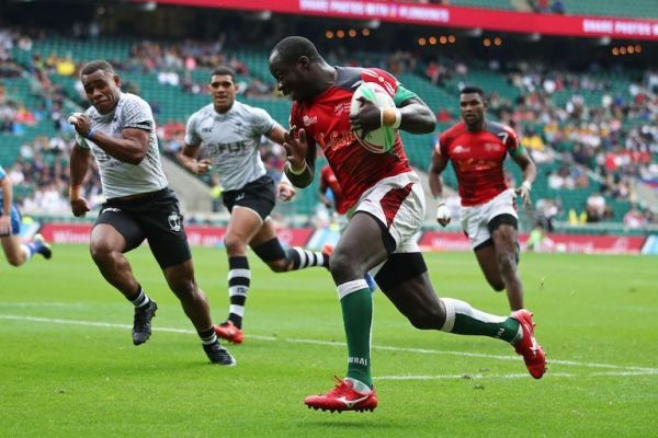 Kenya's Jeff Oluoch breaks through the Fiji defense on day one of the HSBC World Rugby Sevens Series at Twickenham Stadium in London on 25 May, 2019. PHOTO/Mike Lee/KLC fotos for World Rugby