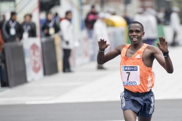 Kipruto Amos of Kenya crosses the finish line to take the third place in the men's race of the Tokyo Marathon 2018 in Tokyo, Japan, 25 February 2018. PHOTO/AFP