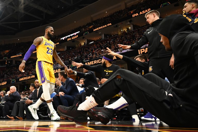 LeBron James #23 of the Los Angeles Lakers lives the game during the second half against the Cleveland Cavaliers at Quicken Loans Arena on November 21, 2018 in Cleveland, Ohio.PHOTO/AFP
