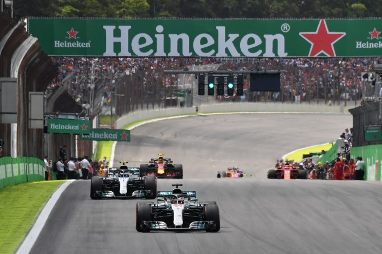 Lewis Hamilton powers his Mercedes at the Brazilian Grand Prix in Interglos on Sunday, November 11, 2018. PHOTO/AFP