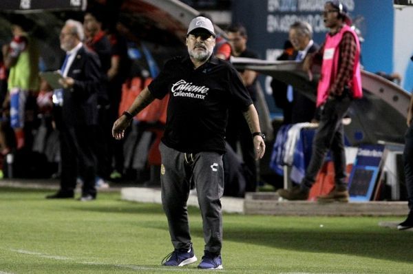 Mexican second division football team Dorados head coach Diego Armando Maradona gestures during their second leg match of the Mexican second-division finals, at the Alfonso Lastras Ramirez stadium in San Luis Potosi, Mexico, on May 5, 2019. PHOTO/AFP