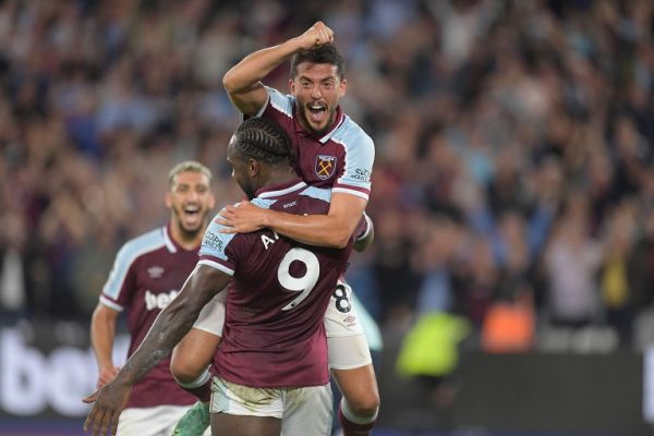 Coach Moyes Pleased As Antonio Inspires West Ham Rout Of ...