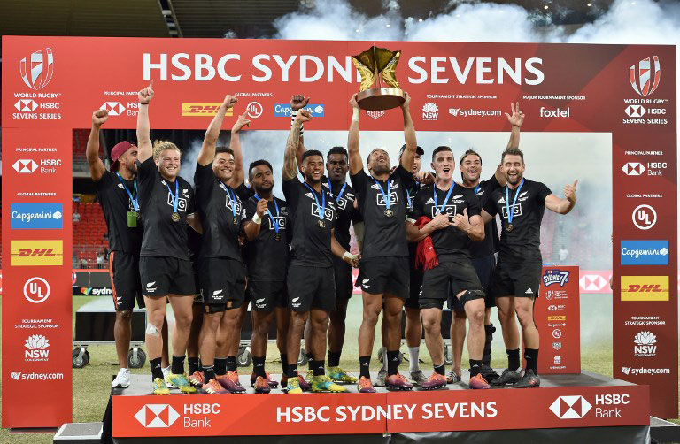 New Zealand players celebrate winning the Cup against the US in the men's final at the Rugby Sevens tournament in Sydney on February 3, 2019. PHOTO/AFP