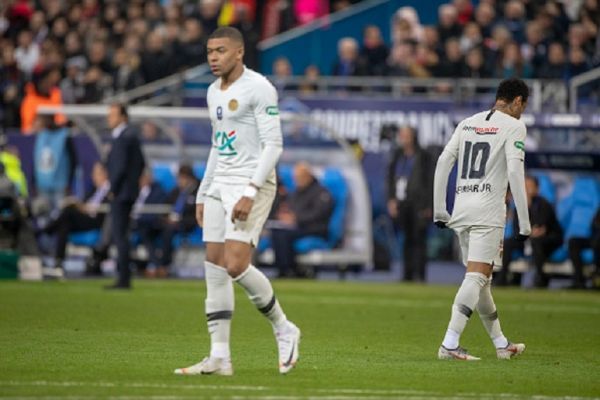 Neymar #10 of Paris Saint-Germain and Kylian Mbappe #7 of Paris Saint-Germain during the Rennes V Paris Saint-Germain, Coupe de France Final at the Stade de France on April 27th 2019 in Paris, France.PHOTO/GETTY IMAGES