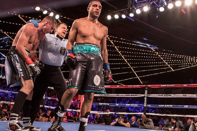 Oleksandr Gvozdyk ( Black and silver trunks ) defeats Medhi Amar ( Black with green trunks ) in their Light heavyweight Title fight at The Hulu Theatre at Madison Square Garden on March 17, 2018 in New York City.PHOTO/GETTY IMAGES