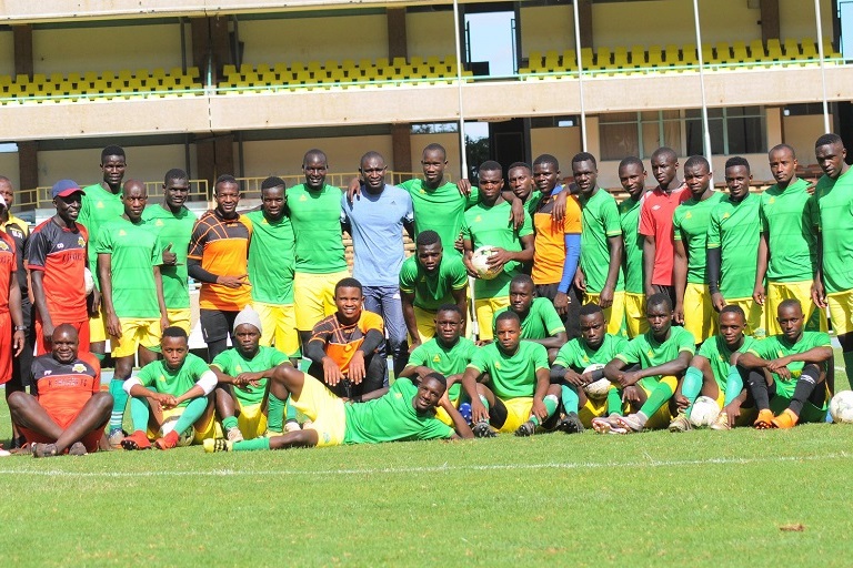 Olympics 800m men’s champion, David Rudisha with Kariobangi Sharks FC players at Moi International Sports Centre, Kasarani, on December 13, 2018. PHOTO/KARIOBANGI SHARKS