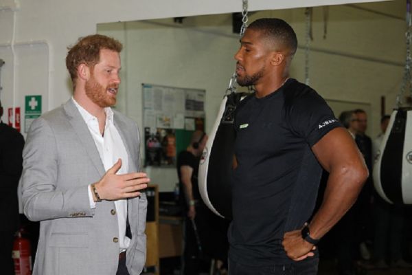 Prince Harry, Duke of Sussex meets Anthony Joshua at the launch of Made by Sport at Black Prince Trust on June 12, 2019 in London, England. PHOTO/ GETTY IMAGES
