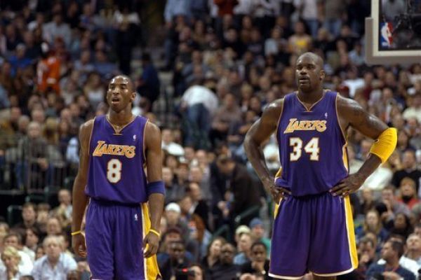 Shaquille O Neal re. und Kobe Bryant beide Los Angeles Lakers. PHOTO | AFP