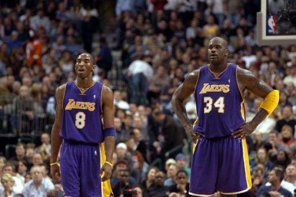 Shaquille O Neal re. und Kobe Bryant beide Los Angeles Lakers. PHOTO | AFP