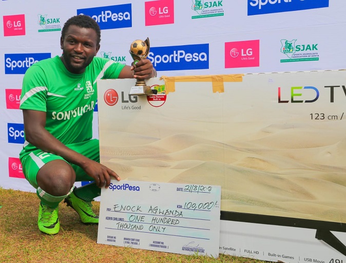 Sony Sugar FC forward, Enock Agwanda, who was crowned the SportPesa/Sports Journalists Association Of Kenya (SJAK) July Player of the Month Award winner at Awendo Green Stadium on August 21, 2018.PHOTO/SPN