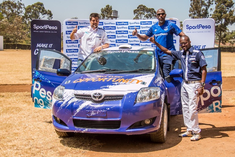 Two-time Formula 2 champion, Leonardo Varese (left), SportPesa Chief Marketing Officer, Kelvin Twissa and navigator Kigondu Kareithi (right) during the unveiling of the SportPesa Racing Team car at Impala Grounds, Nairobi on February 27, 2019. PHOTO/Brian Kinyanjui/SPN