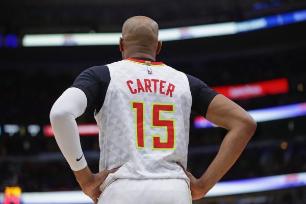 Vince Carter #15 of the Atlanta Hawks waits for play to begin against the Chicago Bulls at the United Center on December 28, 2019 in Chicago, Illinois. The Bulls defeated the Hawks 116-81. PHOTO | AFP