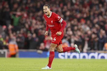 Injury-hit Liverpool beat Chelsea to win record League Cup